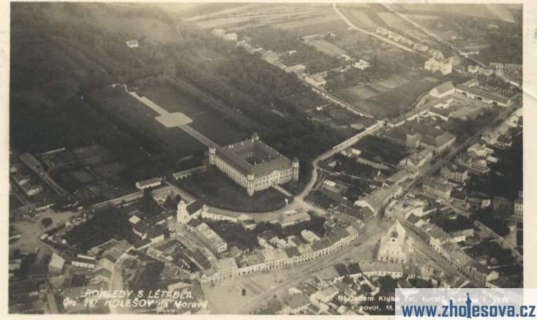 Holešov - Pohled na náměstí z roku 1912